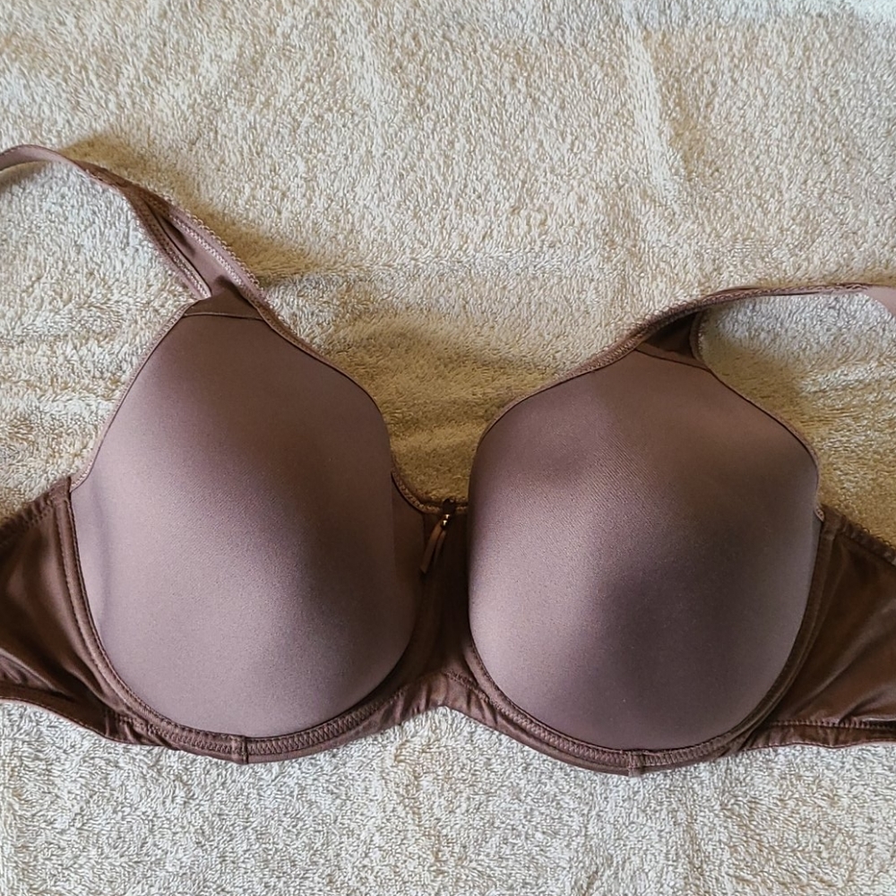 Wacoal Basic Beauty Contour t-shirt bra
